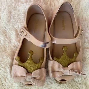 Melissa girls size 9